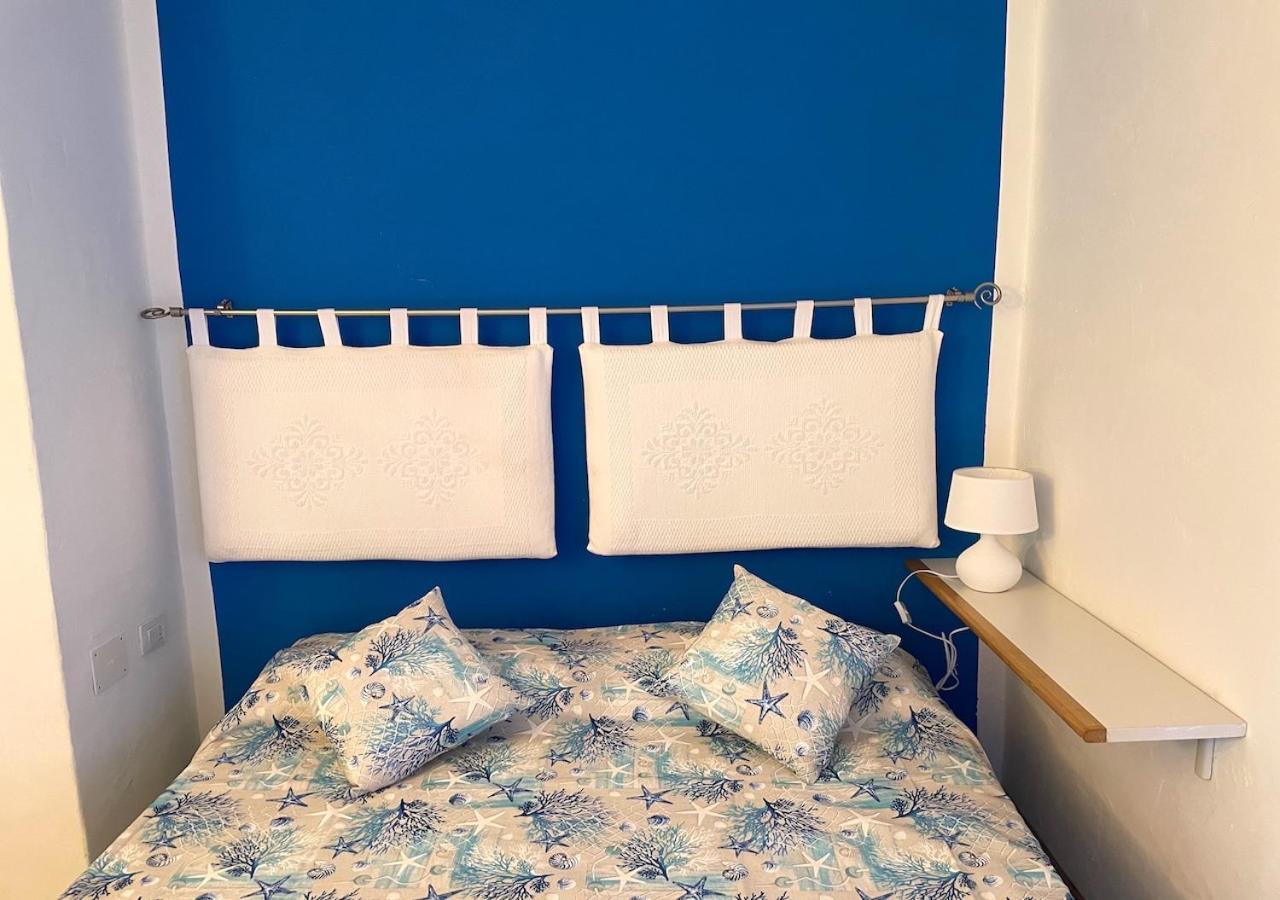 Apartament San Teodoro Punta Est Delizioso Monolocale Vista Mare Zewnętrze zdjęcie